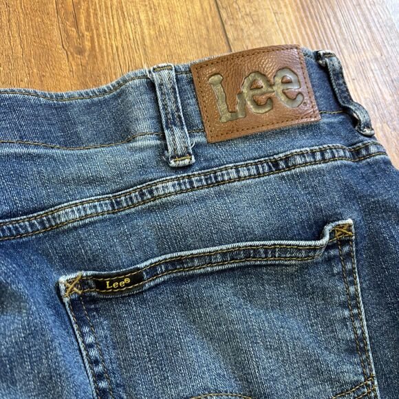 Lee Extreme Motion Jeans Straight Fit 38W 30L Blue Tapered Leg Elastic Waist - Picture 4 of 7